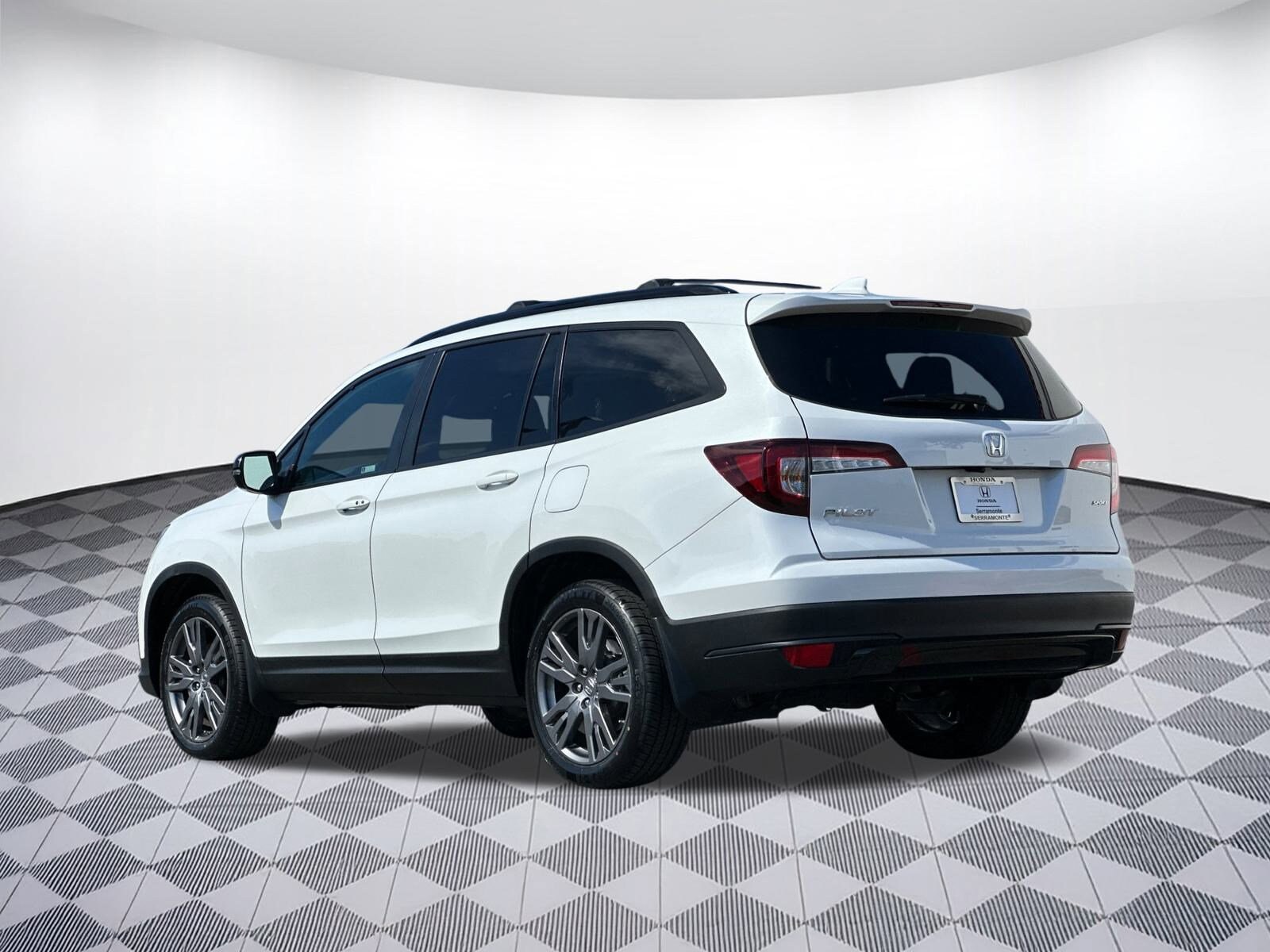 2022 Honda Pilot Sport photo 3