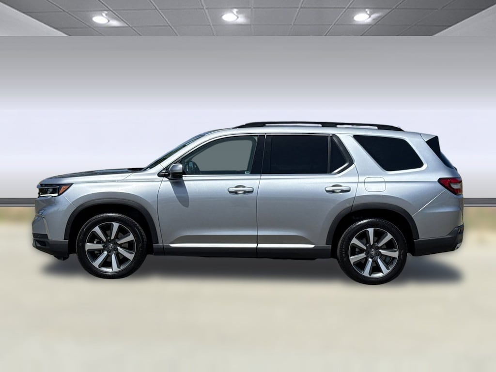 Certified 2025 Honda Pilot Touring SUV
