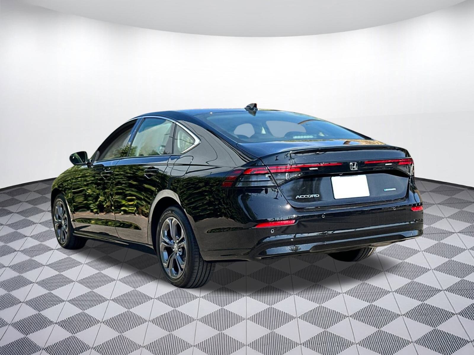 2025 Honda Accord Hybrid EX-L photo 3