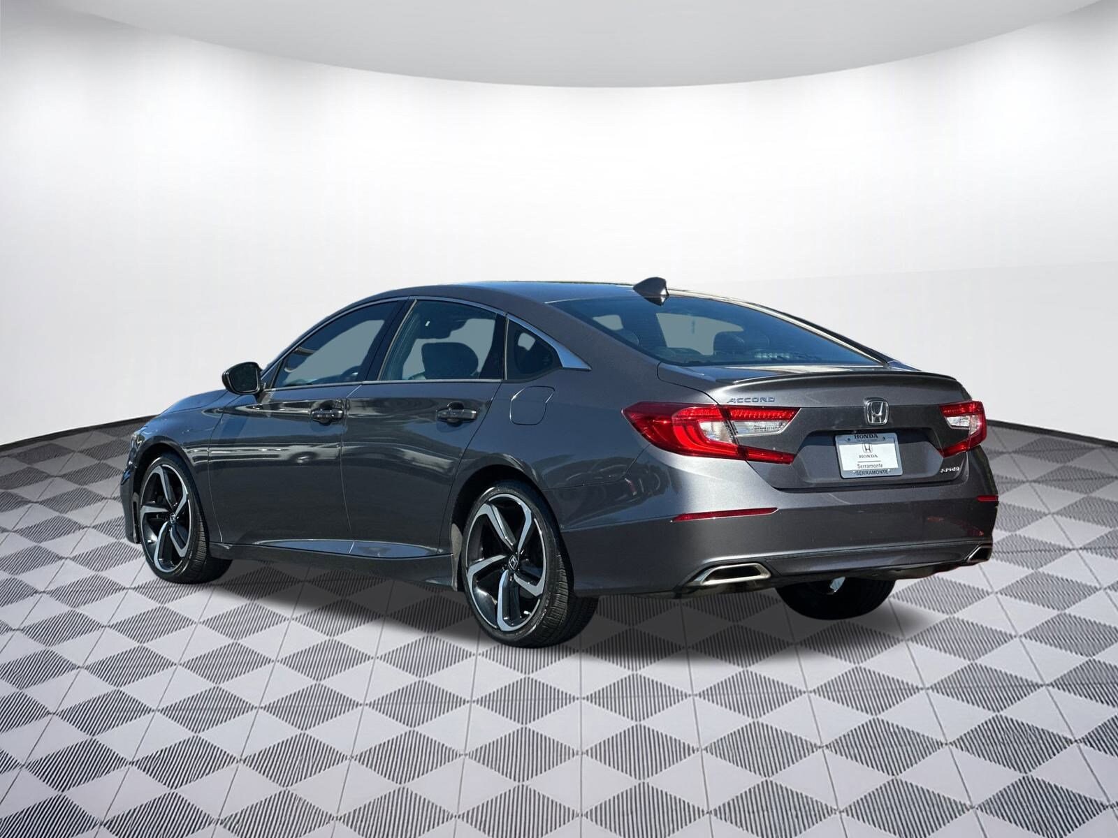2018 Honda Accord Sport 1.5T photo 3