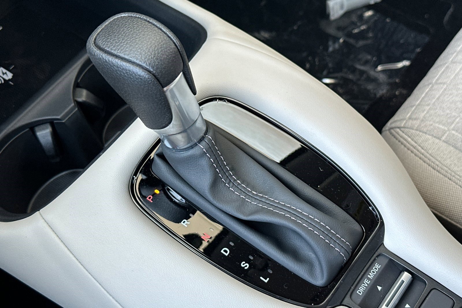 2026 Honda HR-V LX - Photo 18