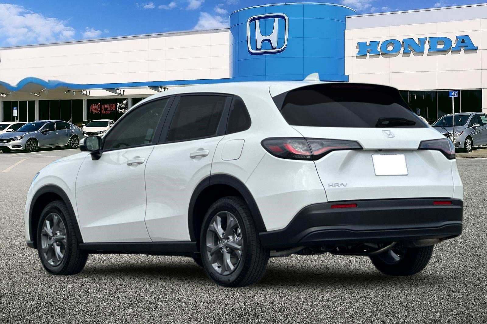 2026 Honda HR-V LX photo 3
