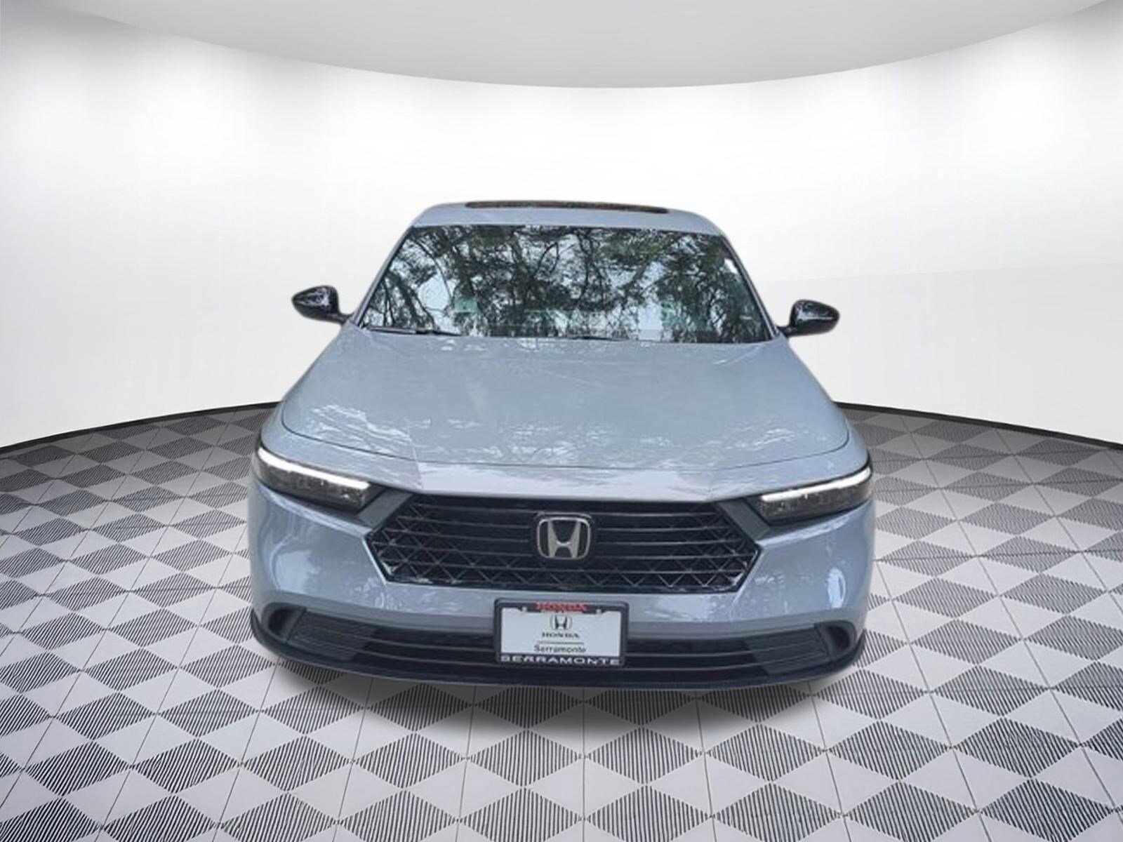 2025 Honda Accord Hybrid Sport photo 4