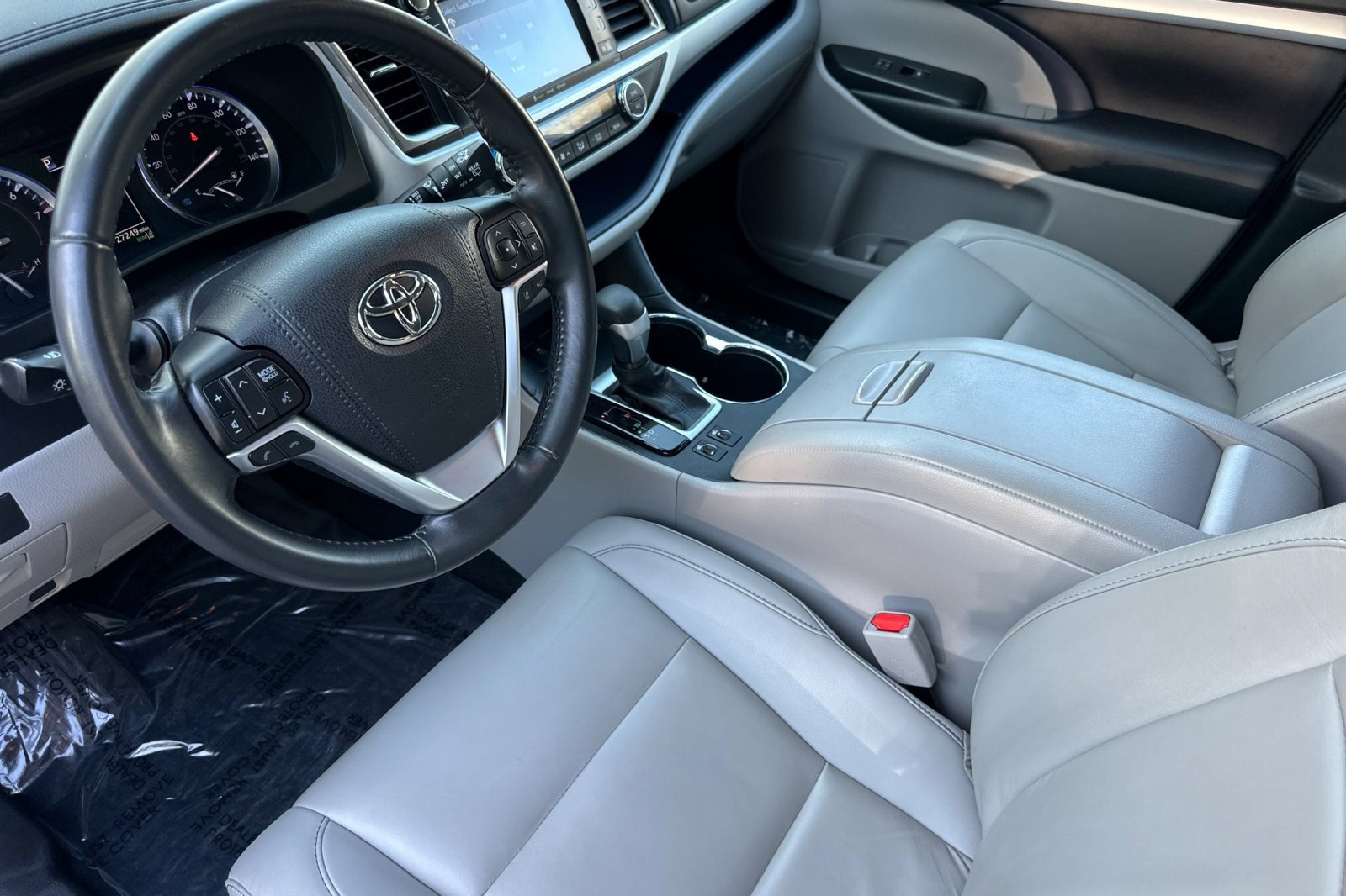 2019 Toyota Highlander XLE photo 4