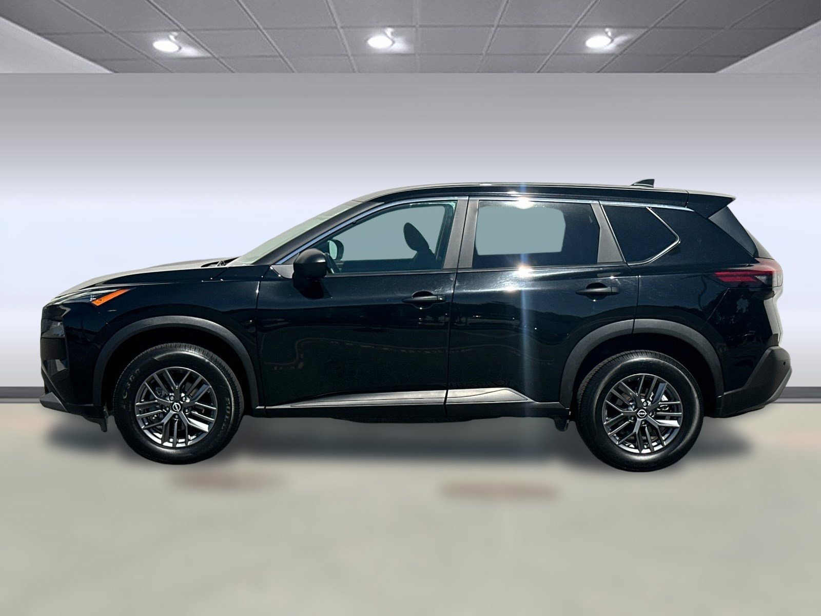 2023 Nissan Rogue S photo 2