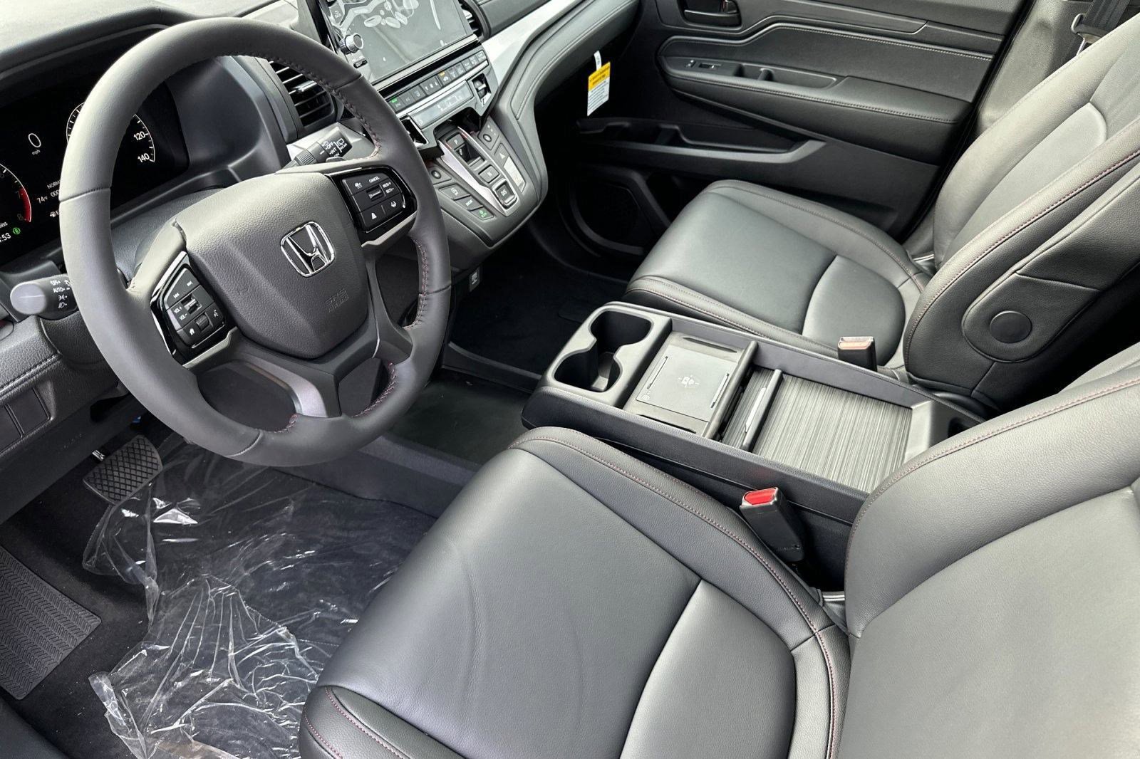2026 Honda Odyssey photo 4