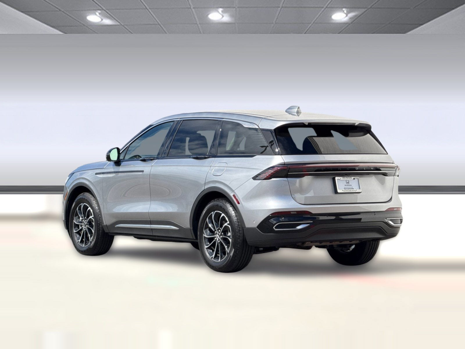 Nautilus Premiere SUV