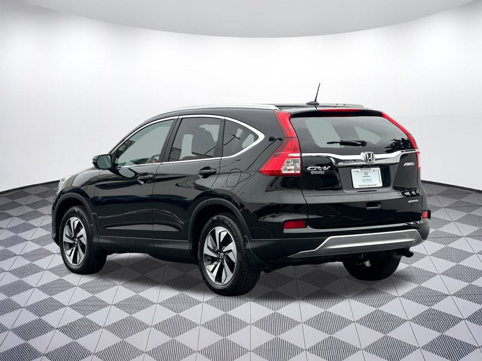 2015 Honda CR-V Touring photo 3