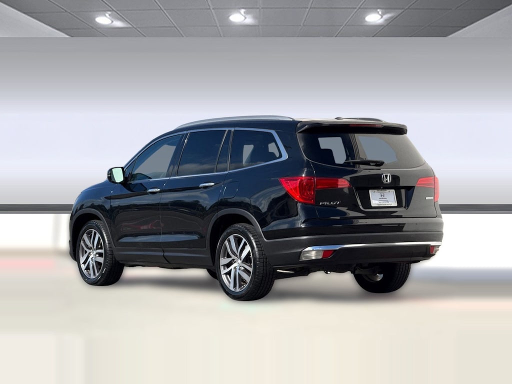 Certified 2016 Honda Pilot Touring FWD SUV