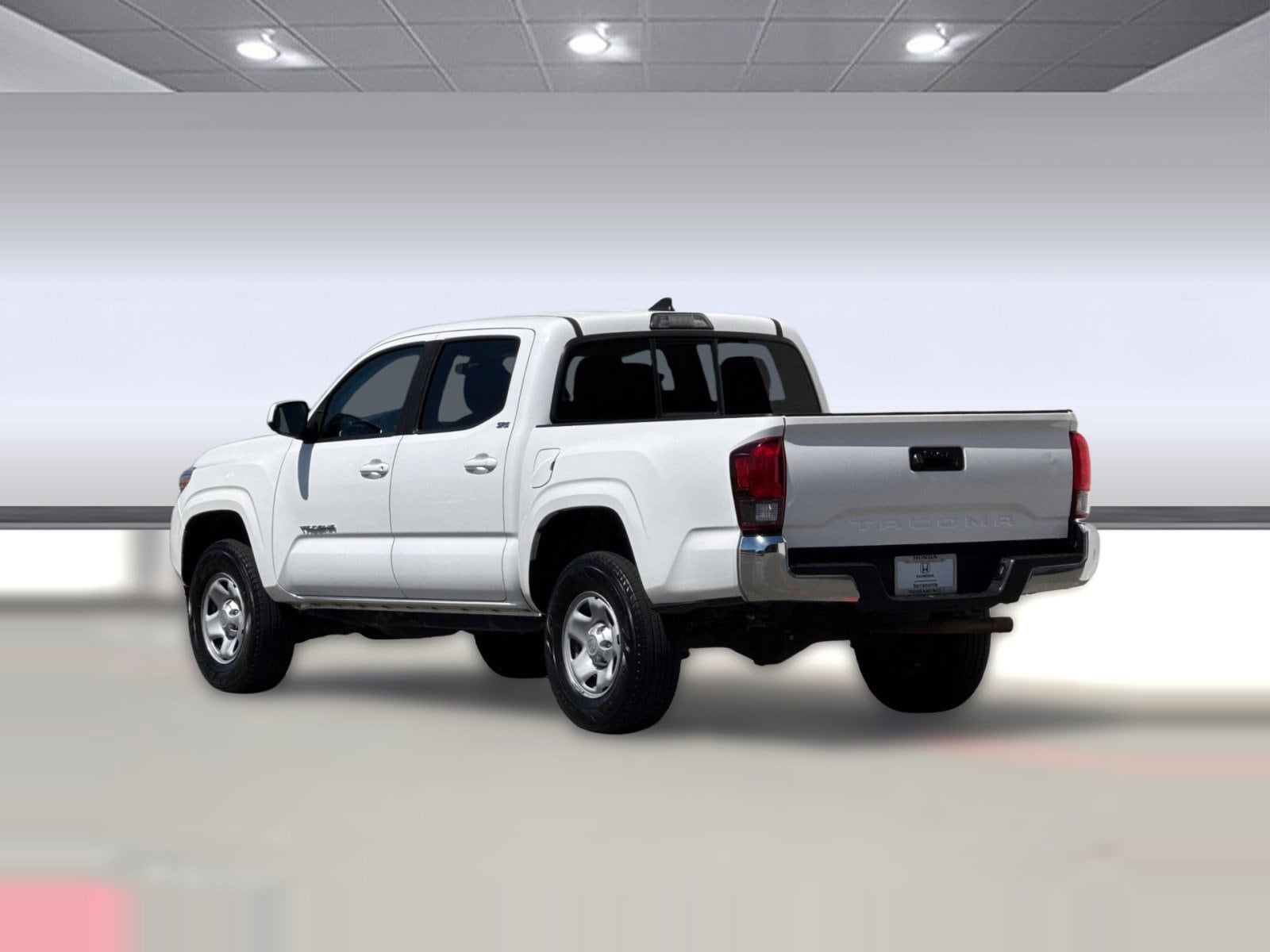 2019 Toyota Tacoma SR5 photo 2