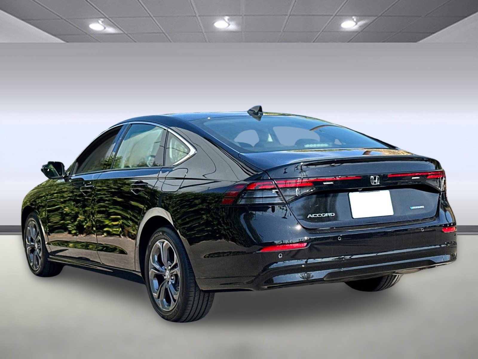 2025 Honda Accord Hybrid EX-L photo 3