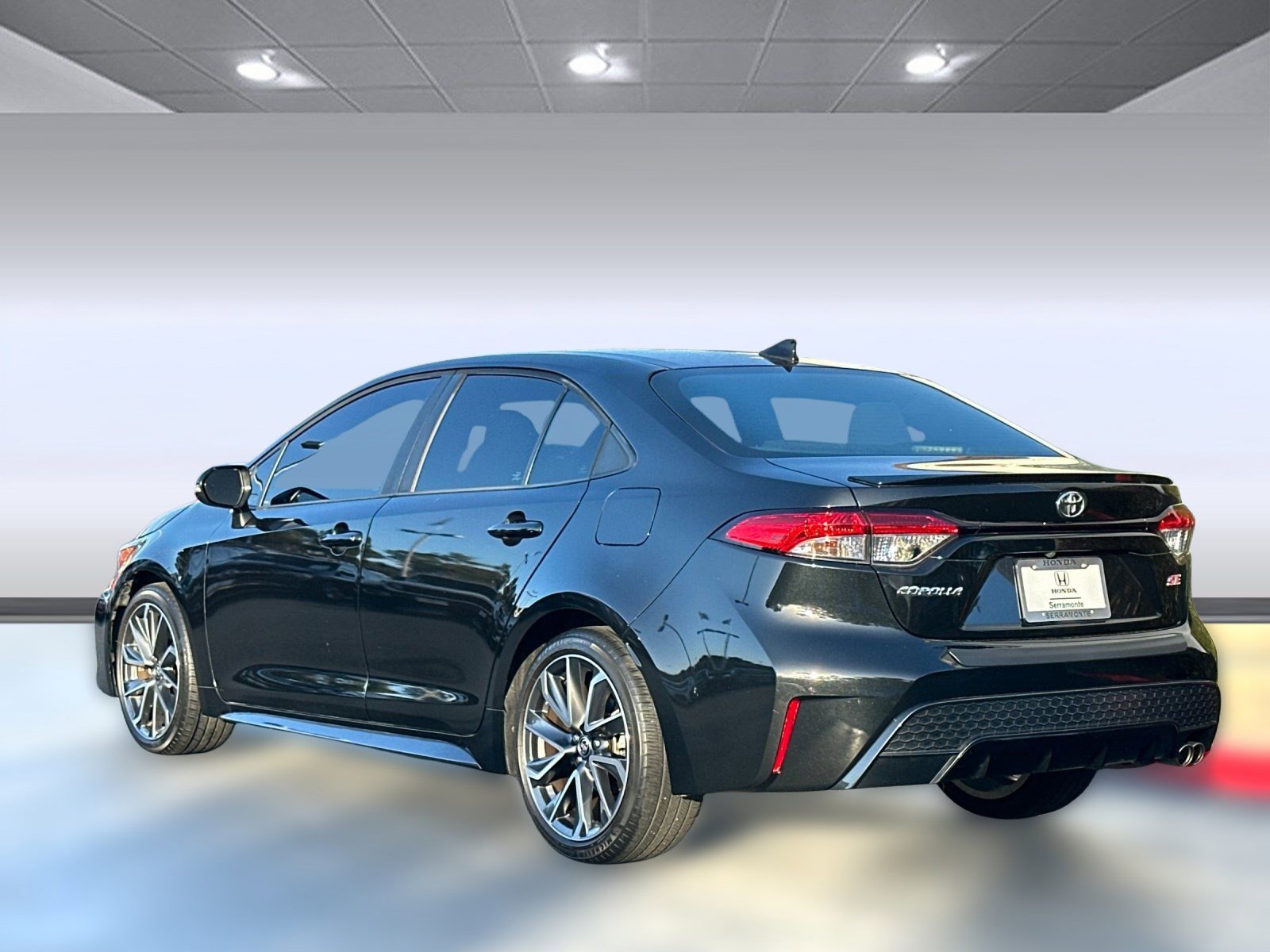 2021 Toyota Corolla SE photo 3