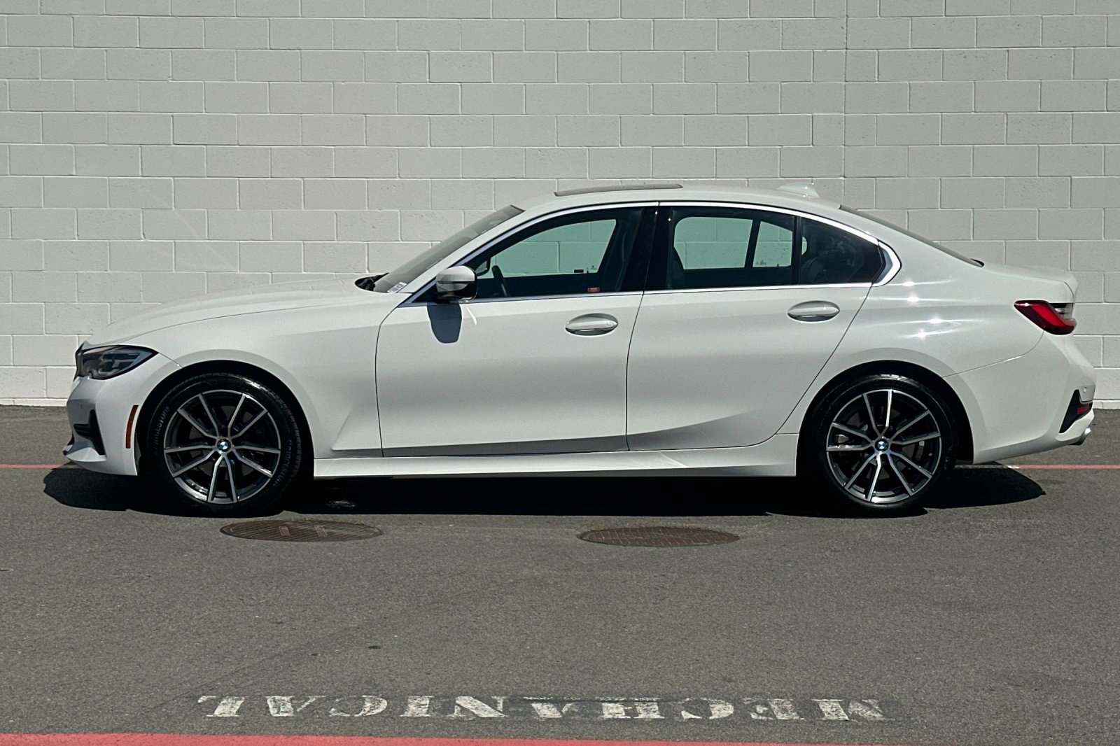 2021 Bmw 330i photo 2