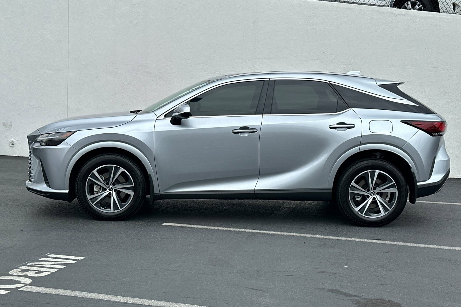 2025 Lexus RX 350 photo 2
