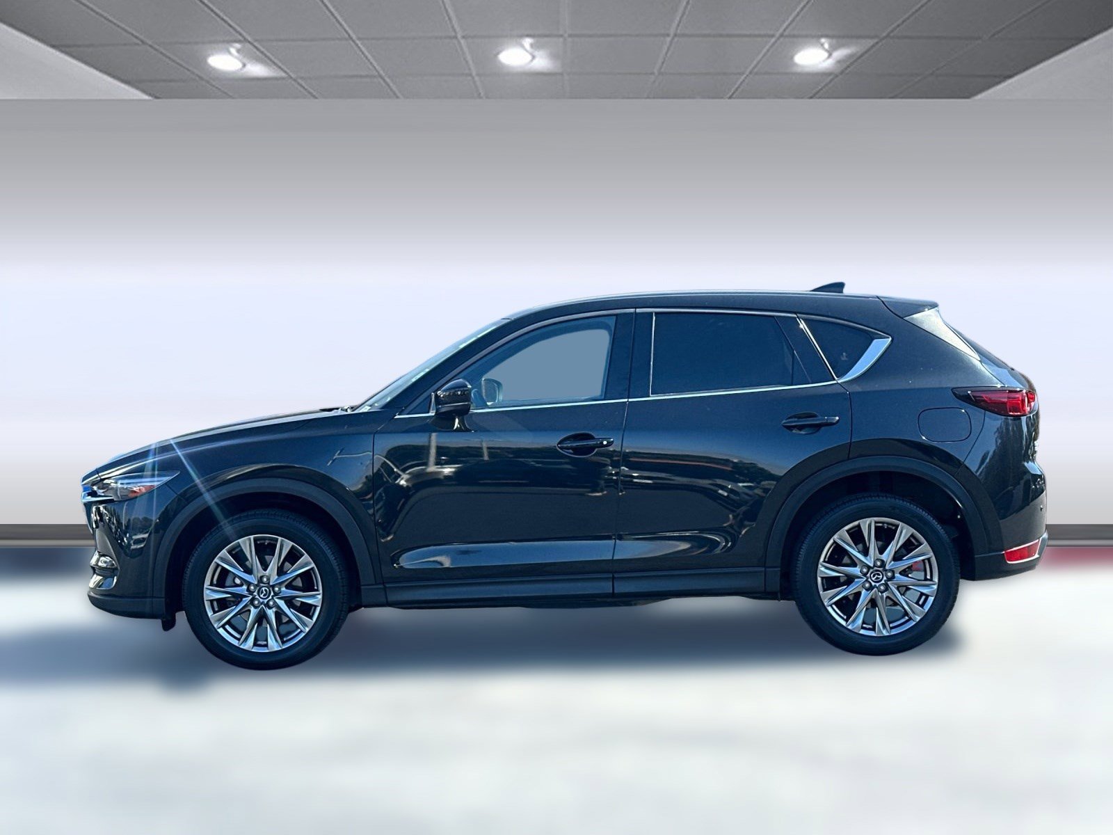 2019 Mazda CX-5 Signature photo 2