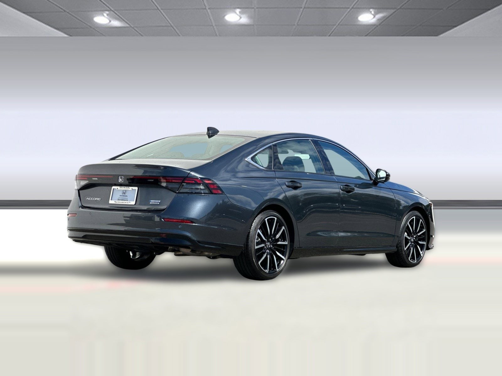 2024 Honda Accord Hybrid Touring photo 3