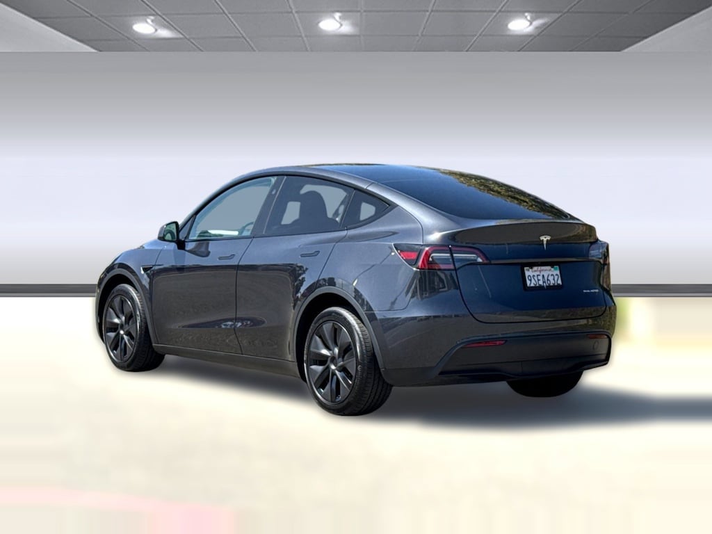 Used 2025 Tesla Model Y Long Range SUV