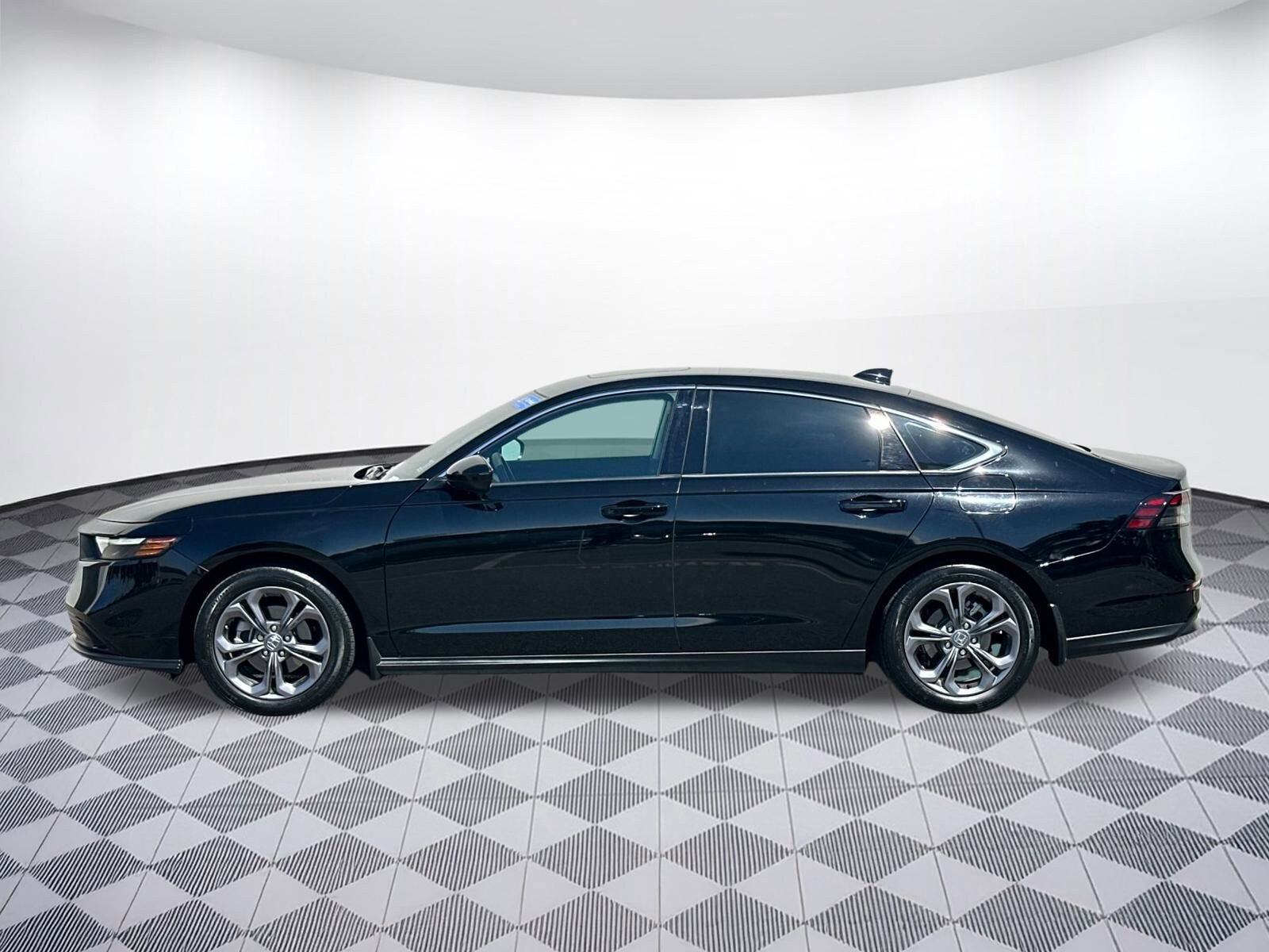 2023 Honda Accord EX photo 2