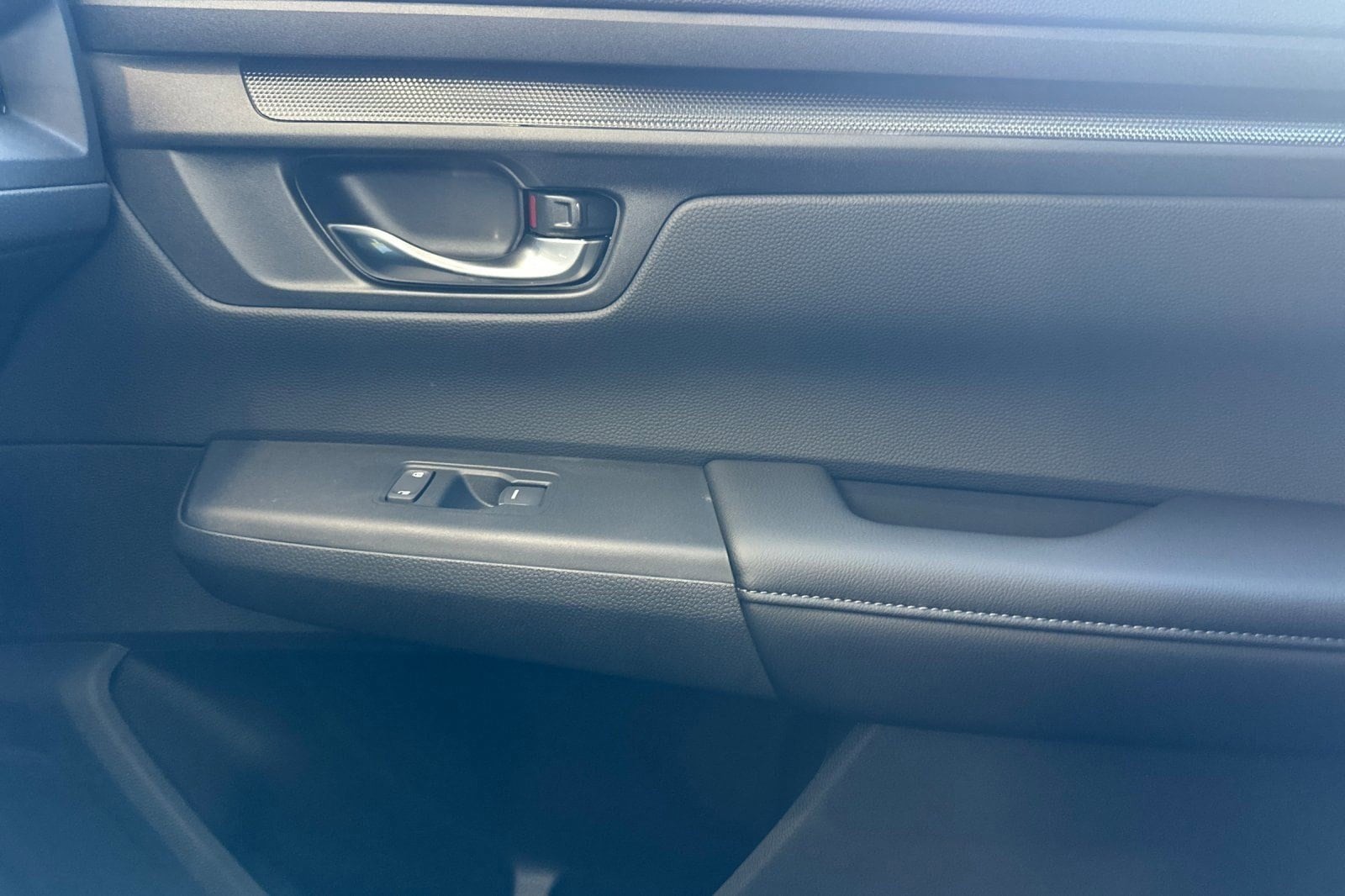 2026 Honda CR-V LX - Photo 14