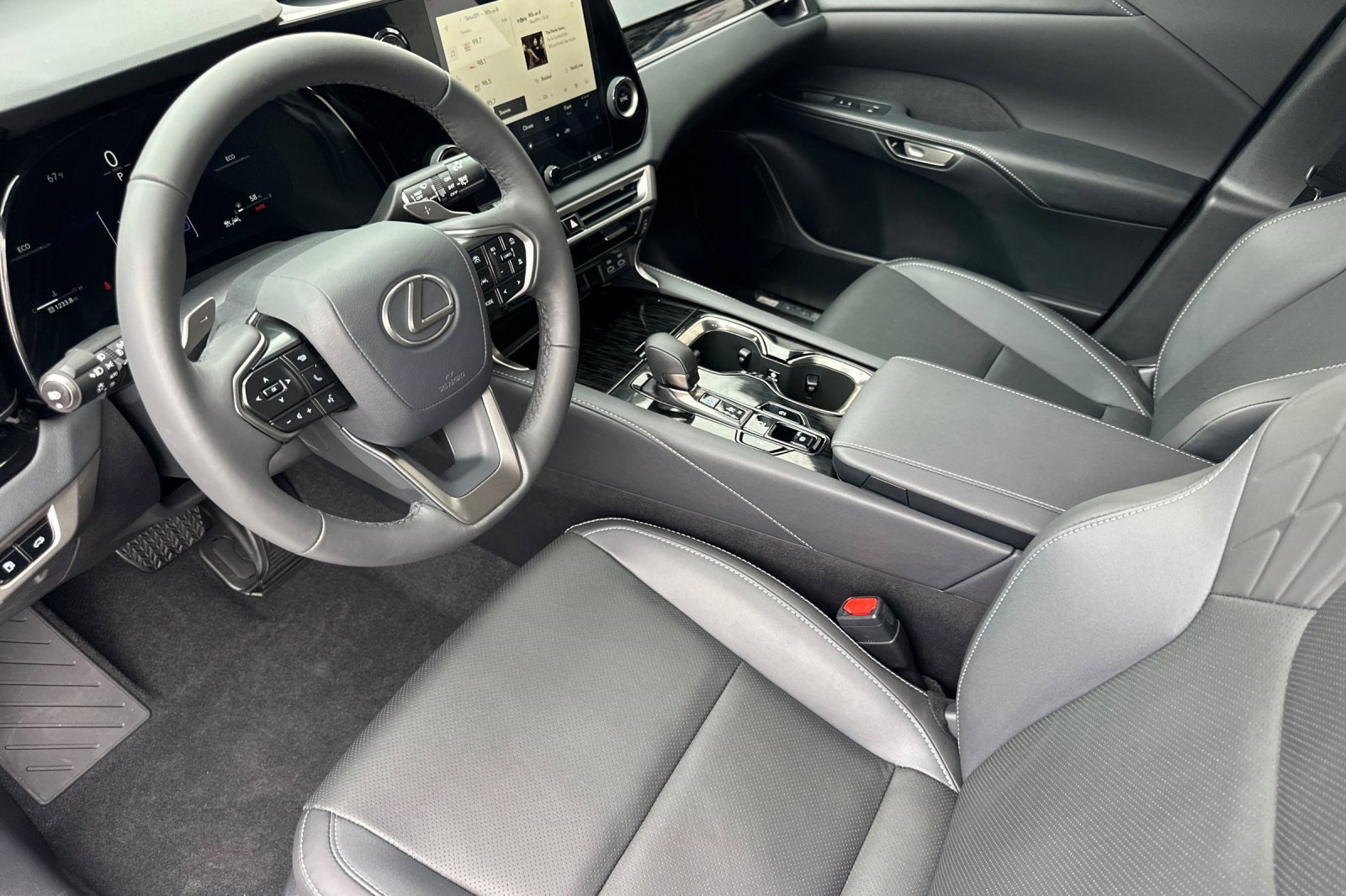 2025 Lexus RX 350 photo 4