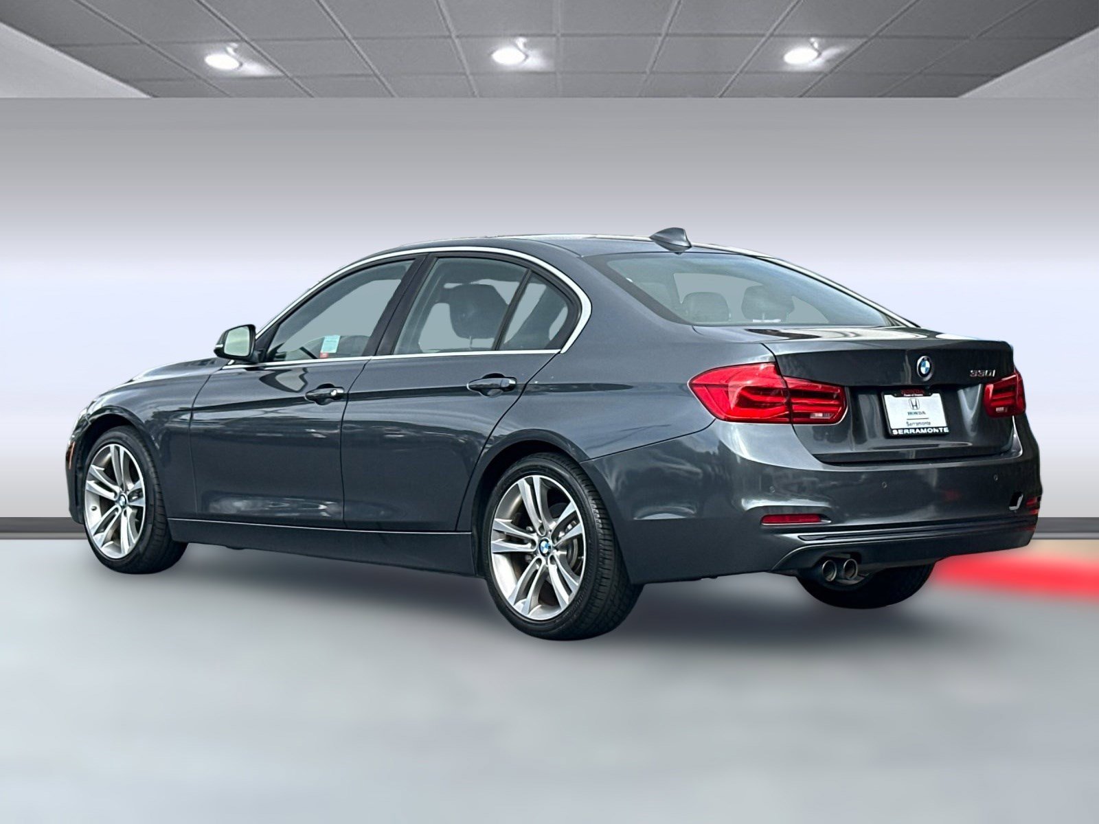 2017 Bmw 330i photo 3