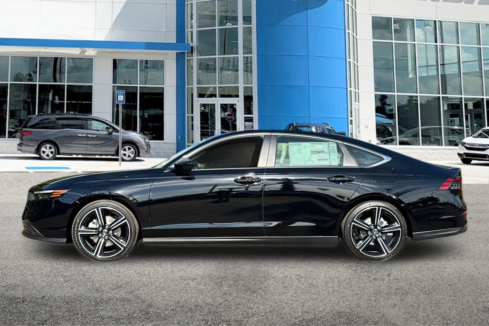 2025 Honda Accord Hybrid Sport photo 2