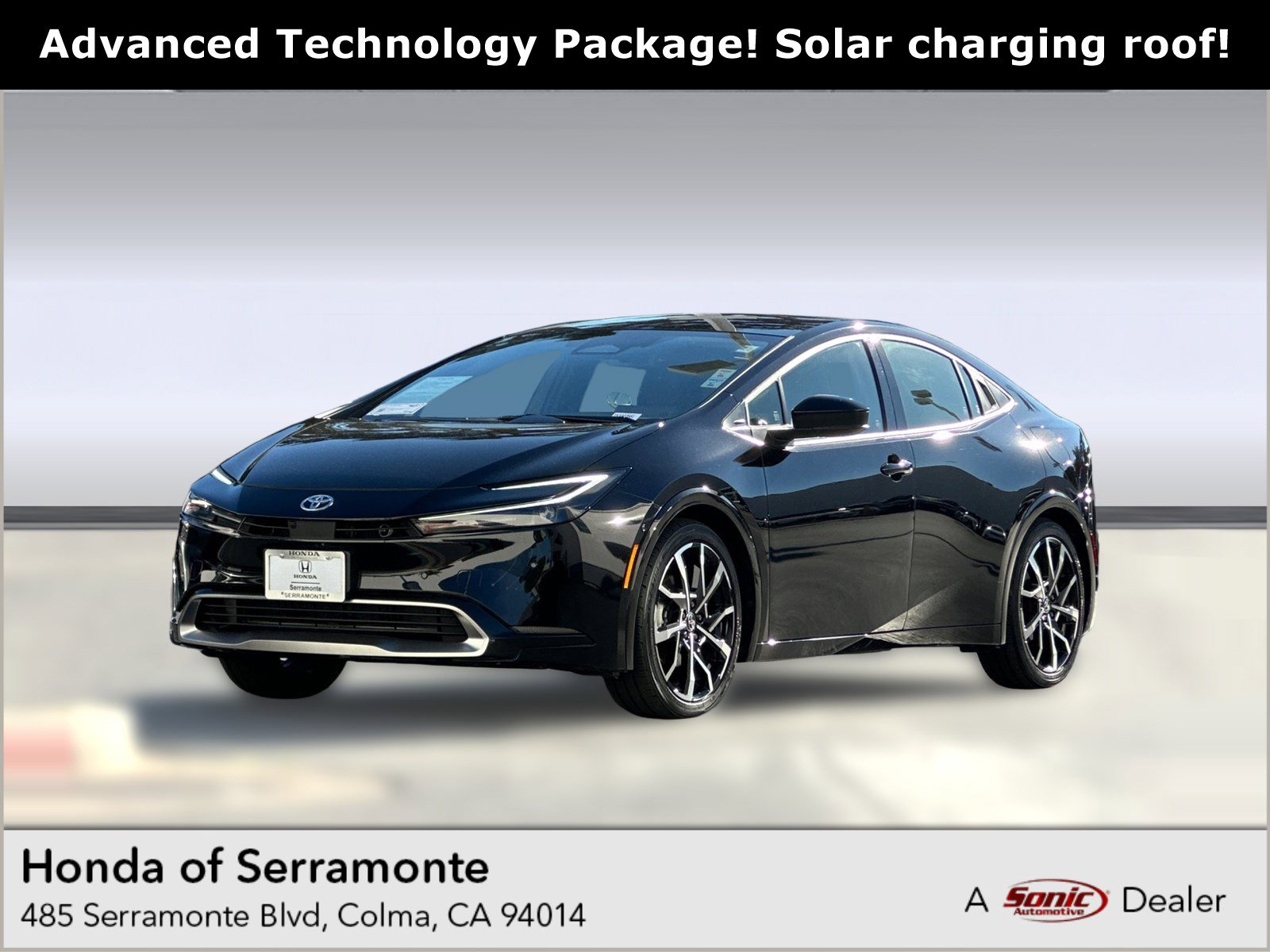 2025 Toyota Prius Base's photo