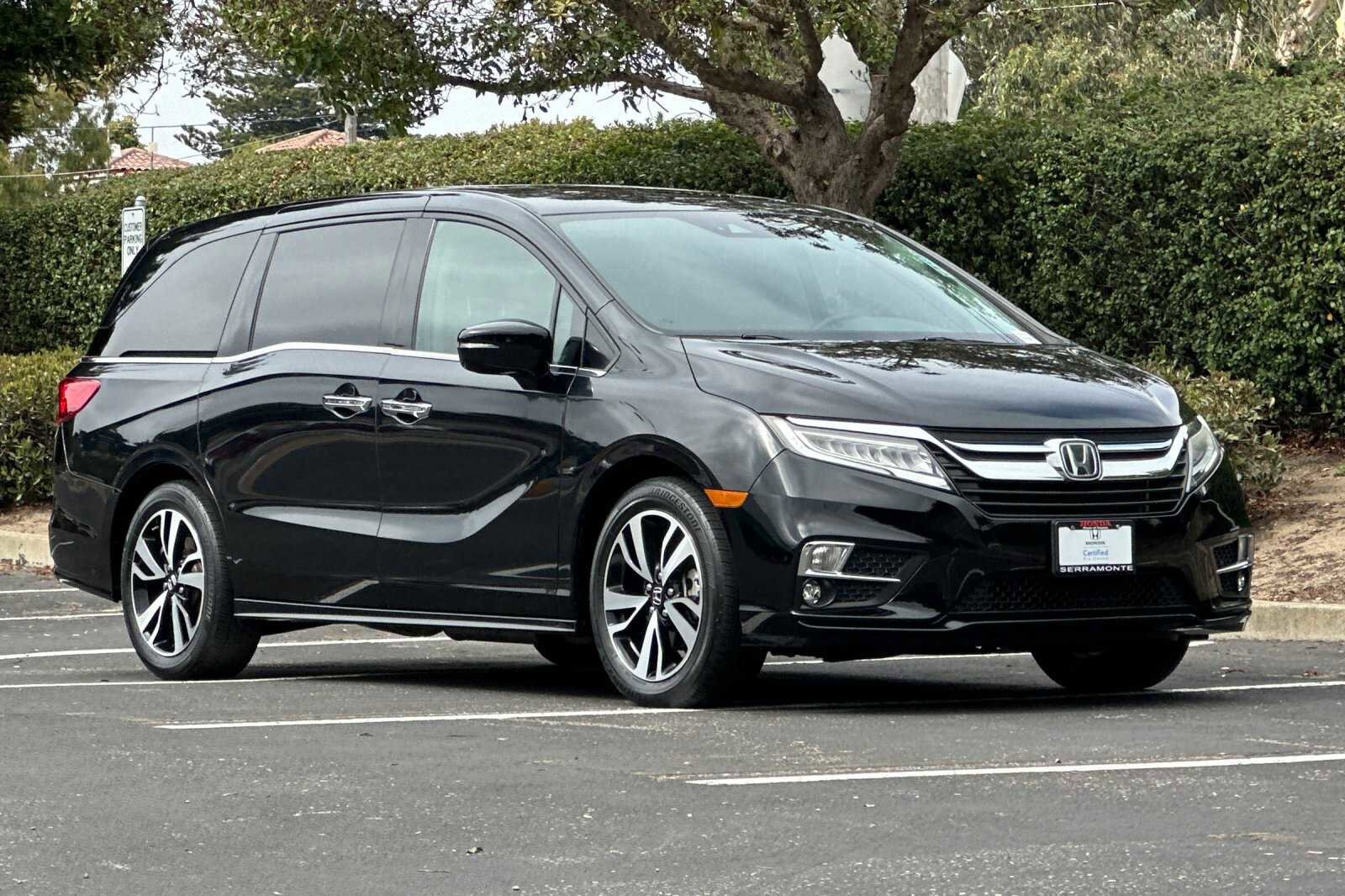 Certified 2018 Honda Odyssey Elite with VIN 5FNRL6H97JB008779 for sale in Colma, CA