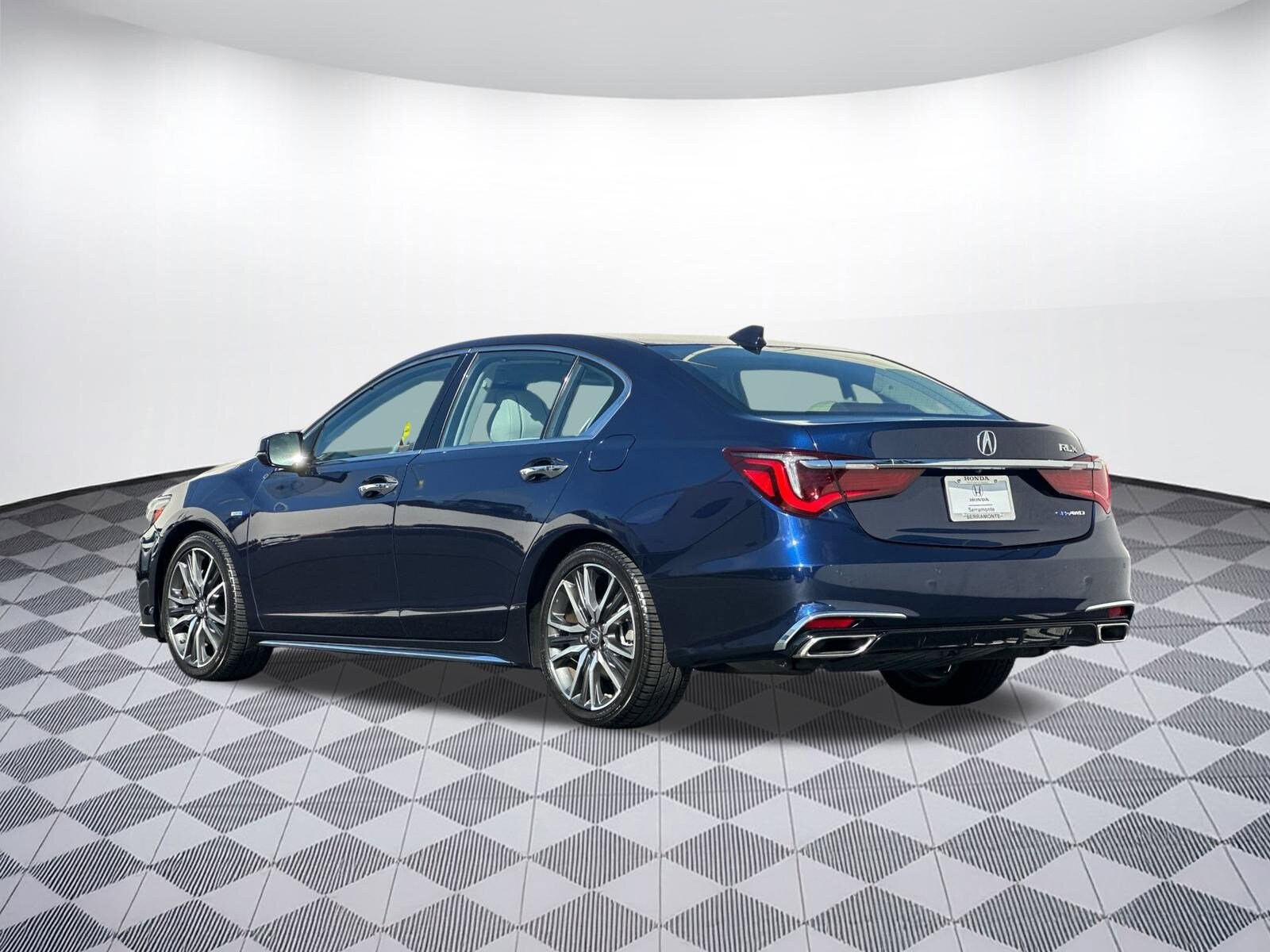 2018 Acura RLX Sport Hybrid Advance photo 3