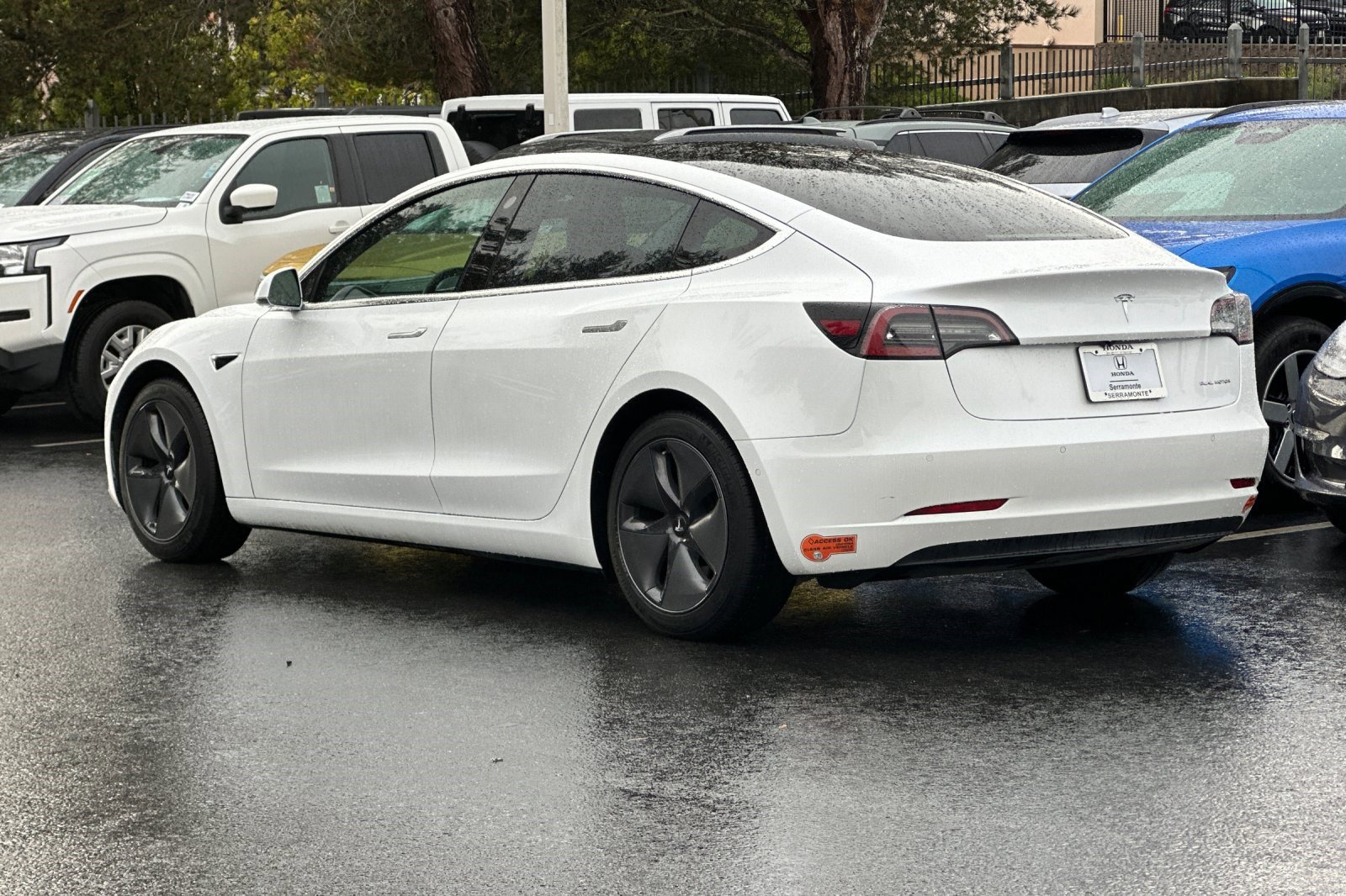 2019 Tesla Model 3 Long Range photo 3