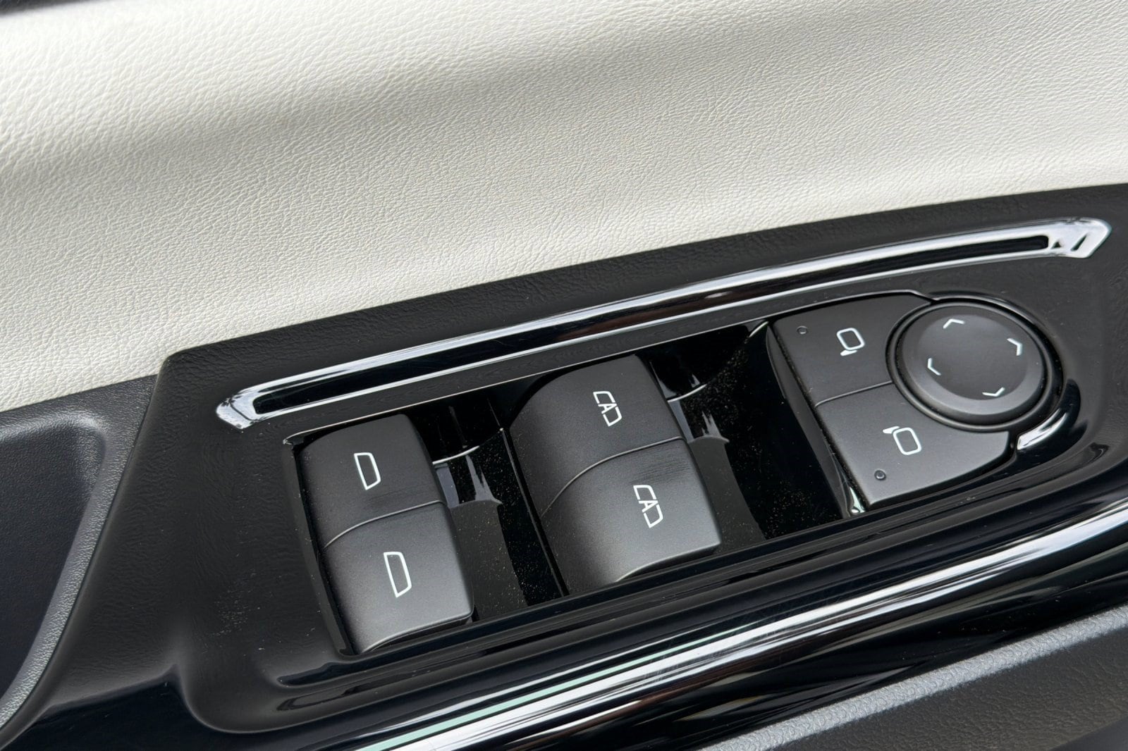 2026 Honda Prologue Touring - Photo 12