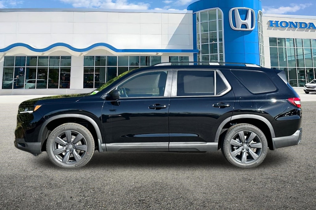 New 2025 Honda Pilot Sport SUV
