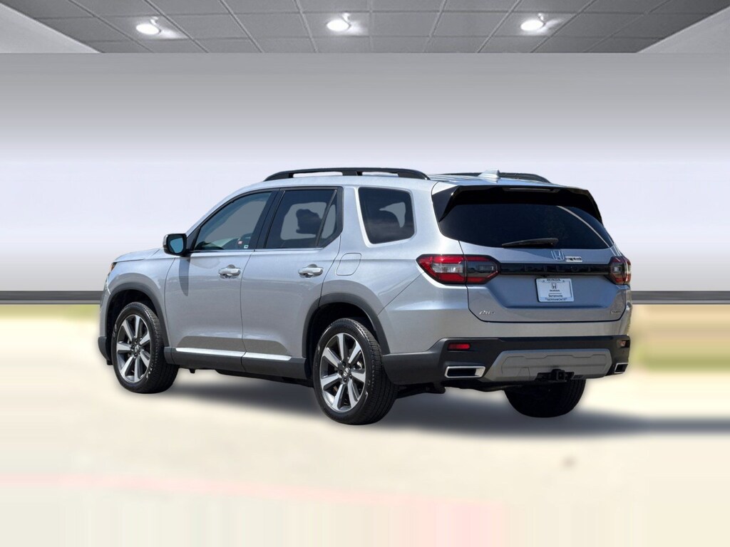 Certified 2025 Honda Pilot Touring SUV