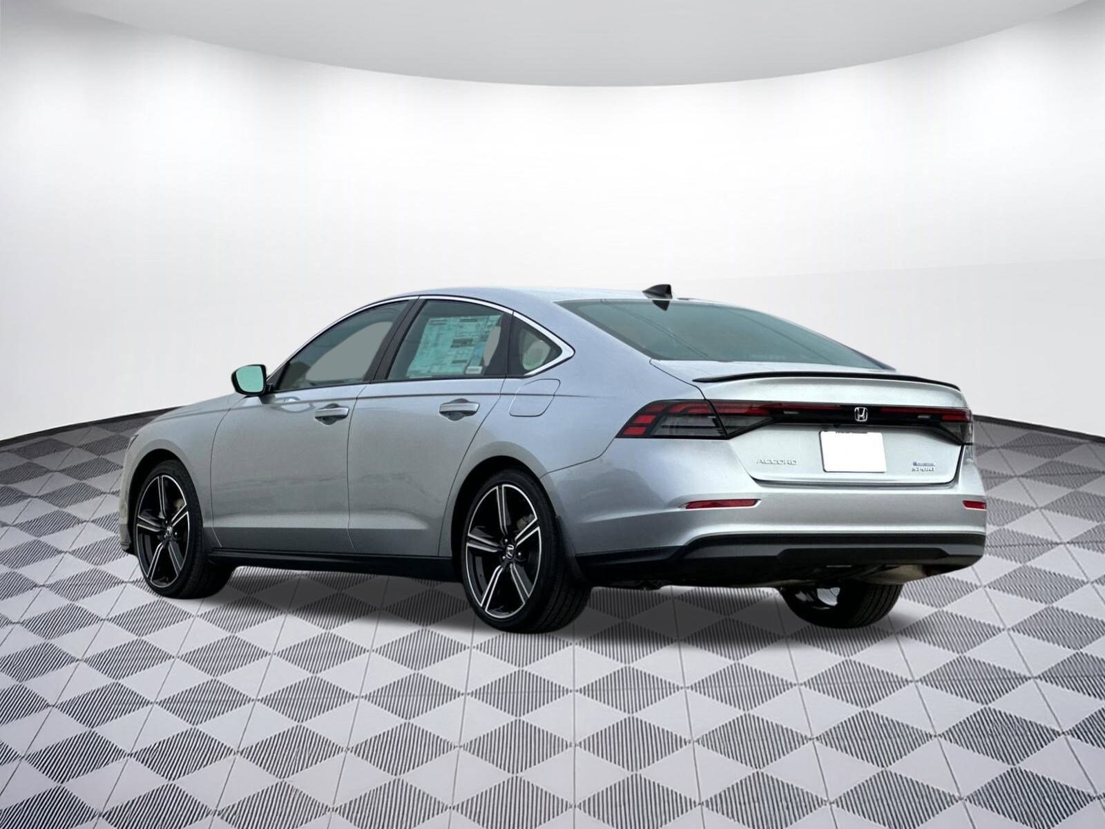 2025 Honda Accord Hybrid Sport photo 3
