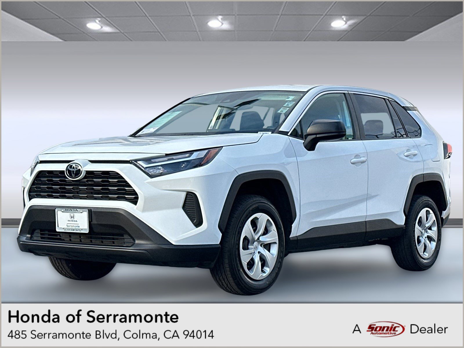 2023 Toyota RAV4 LE photo 2