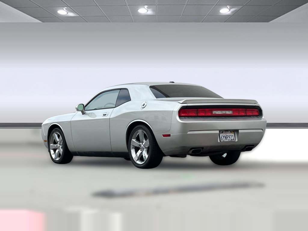 Used 2009 Dodge Challenger R/T Coupe