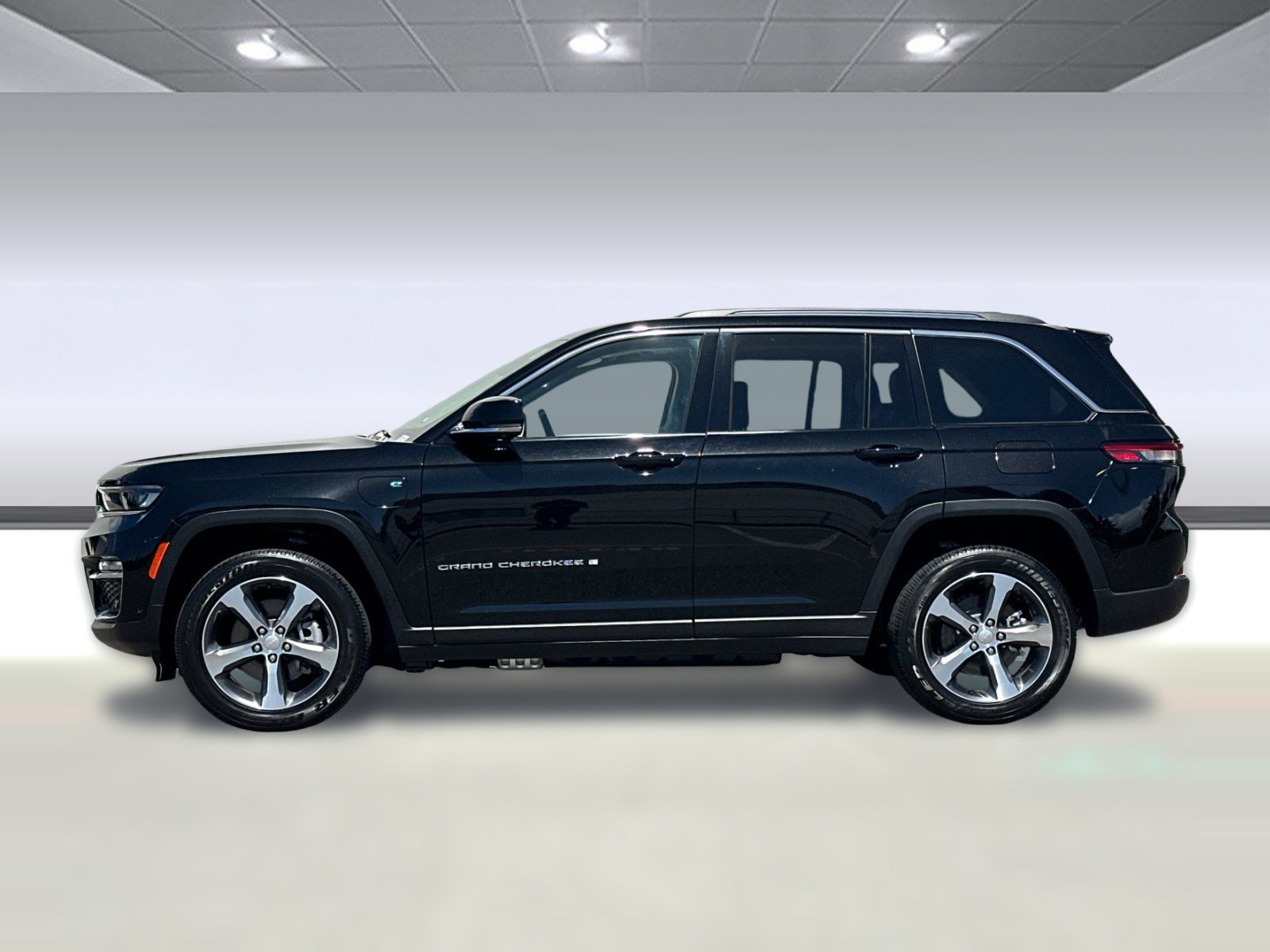 Used 2024 Jeep Grand Cherokee 4xe with VIN 1C4RJYB67RC681094 for sale in Colma, CA