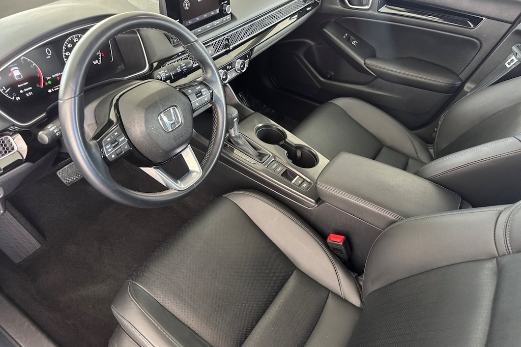 Used 2024 Honda Civic EX-L Hatchback