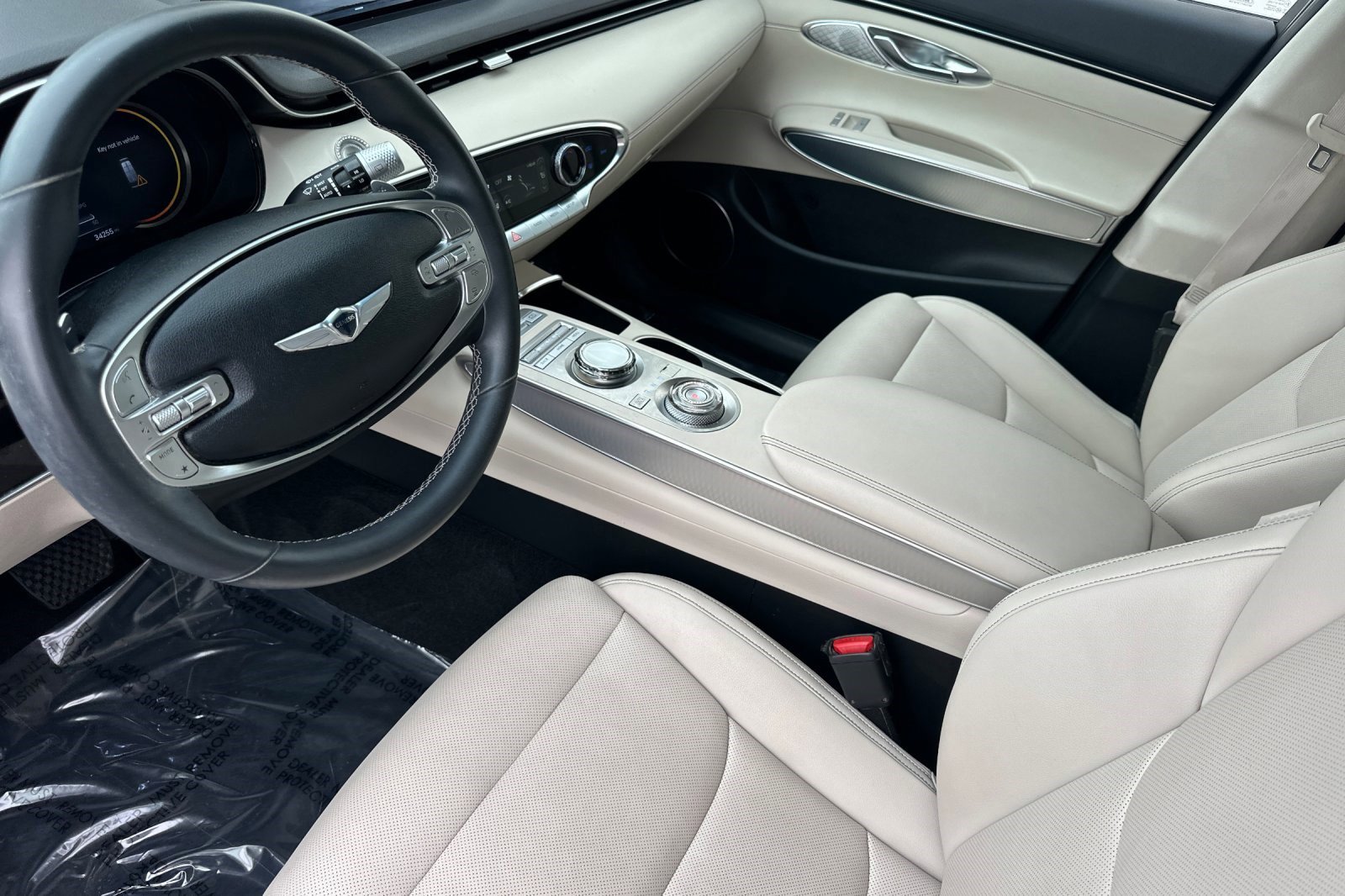 2023 Genesis GV70 2.5T photo 4