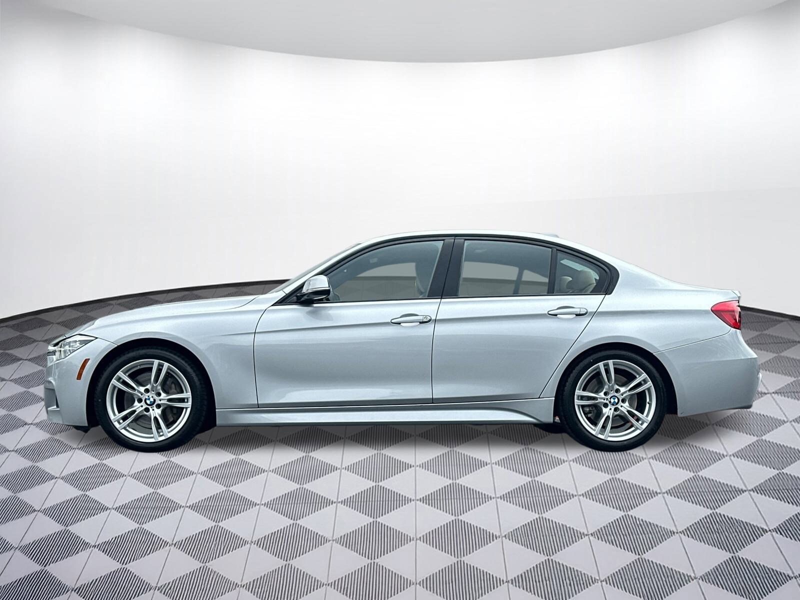 2018 Bmw 340i Sedan photo 2