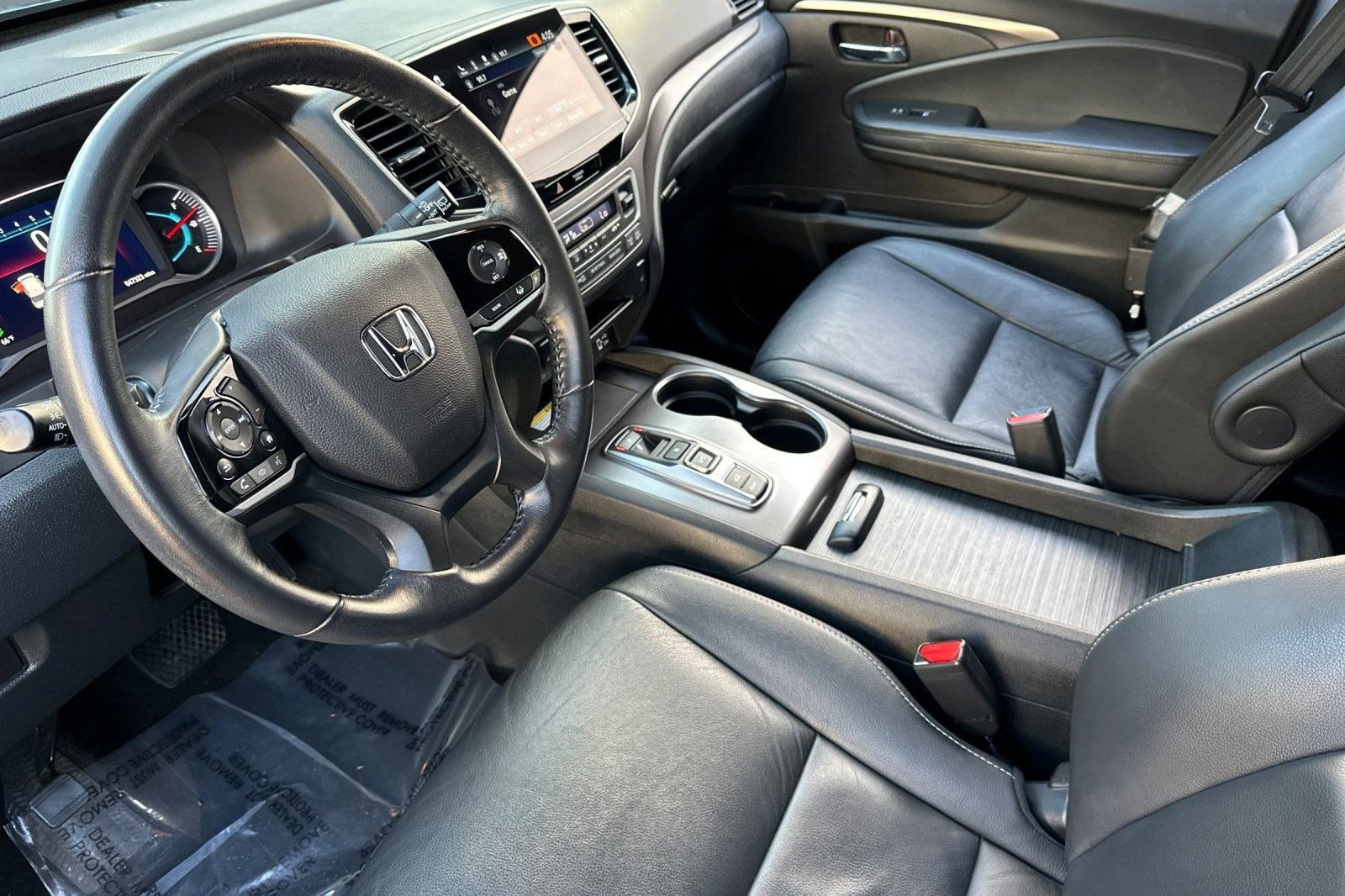 2022 Honda Pilot Special Edition photo 3