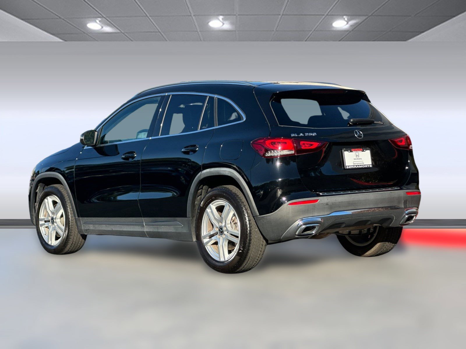 2023 Mercedes Benz GLA 250 photo 3