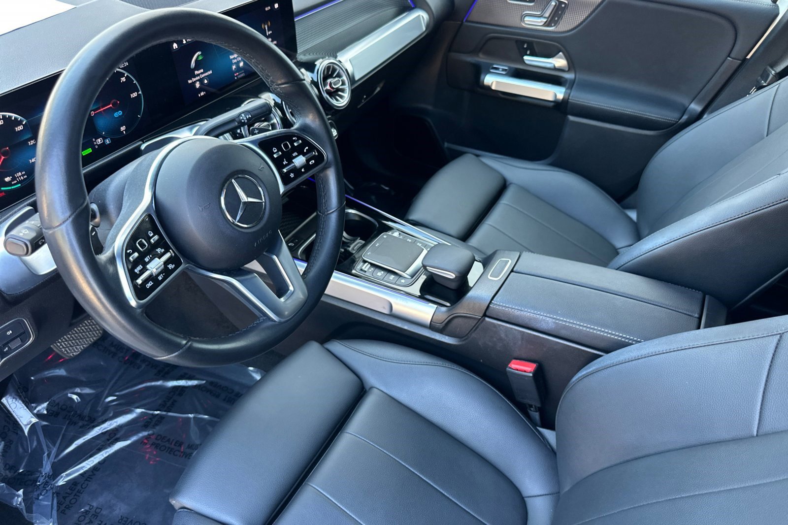 2023 Mercedes Benz EQB 250+ photo 4