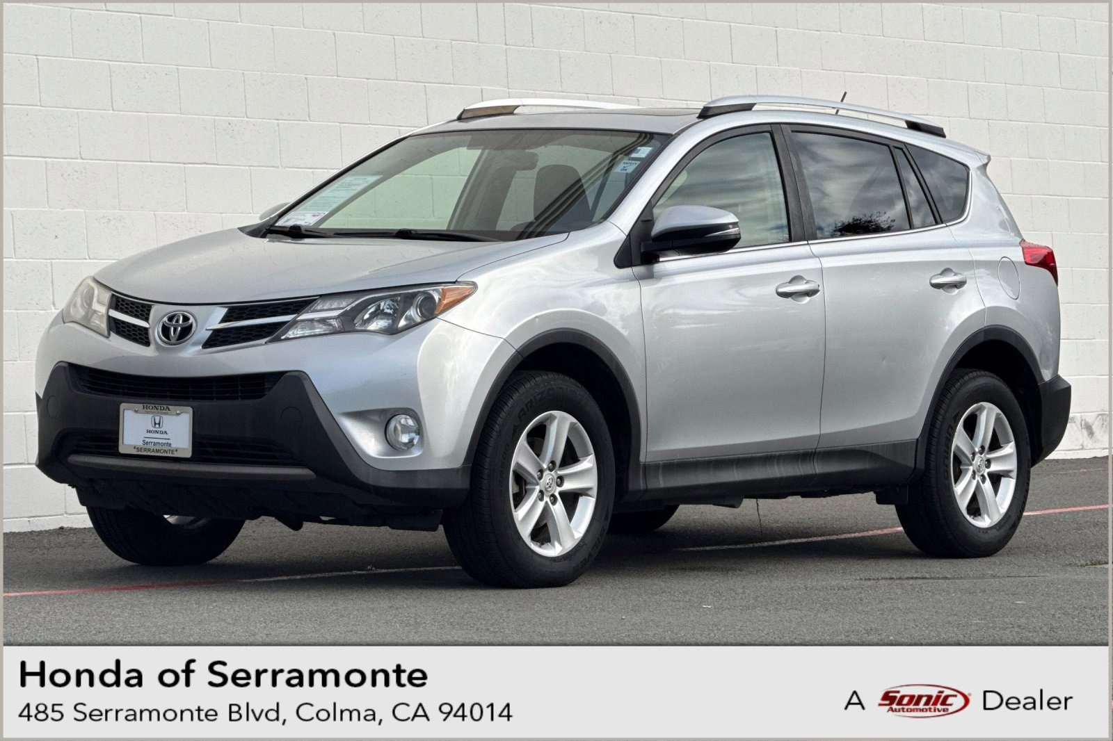 2014 Toyota RAV4 XLE's photo