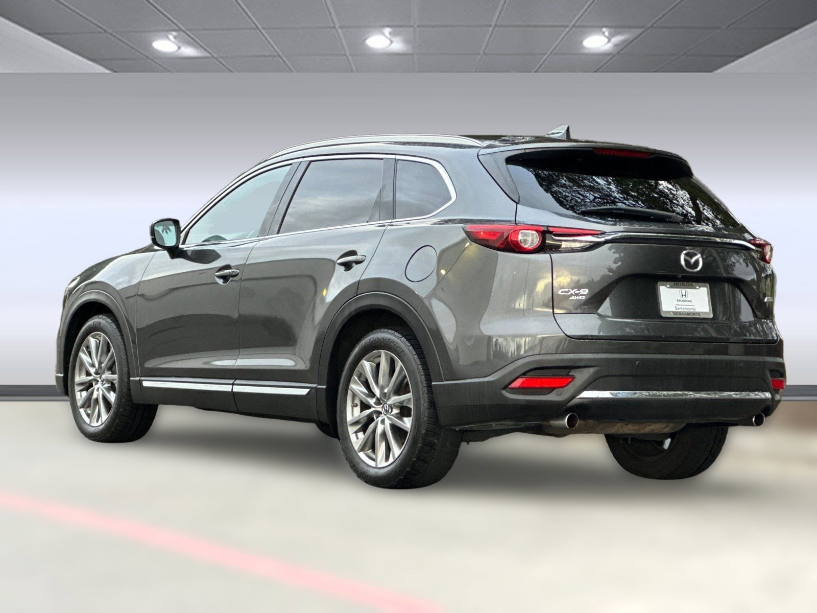 2018 Mazda CX-9 Signature photo 3