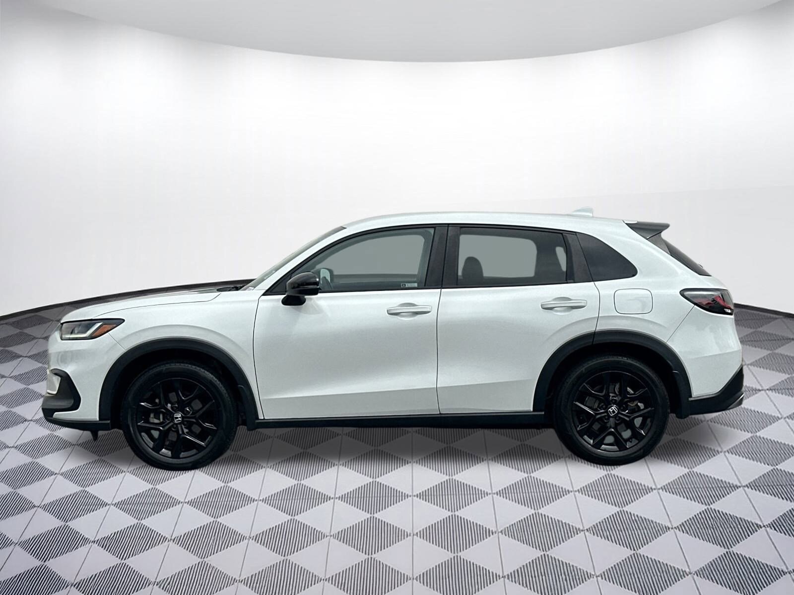 2023 Honda HR-V Sport 2WD photo 2
