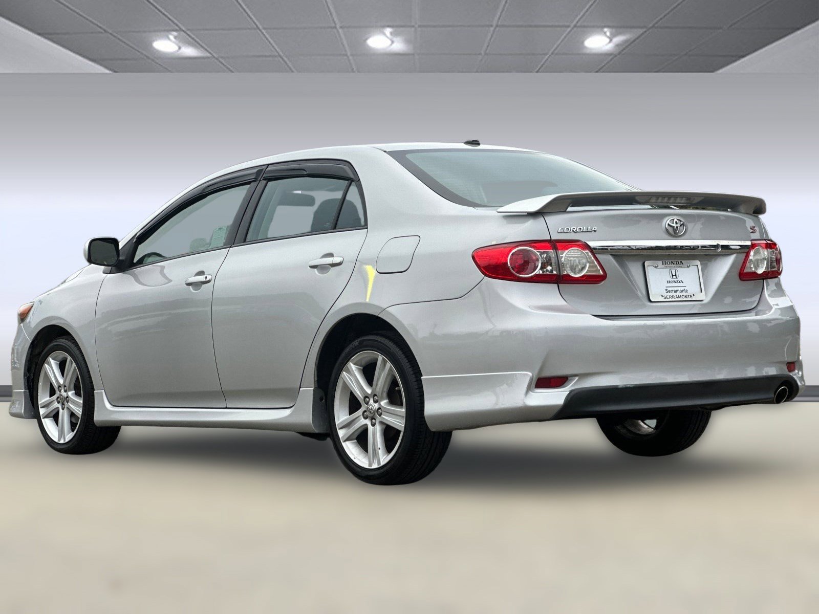 2013 Toyota Corolla L photo 3
