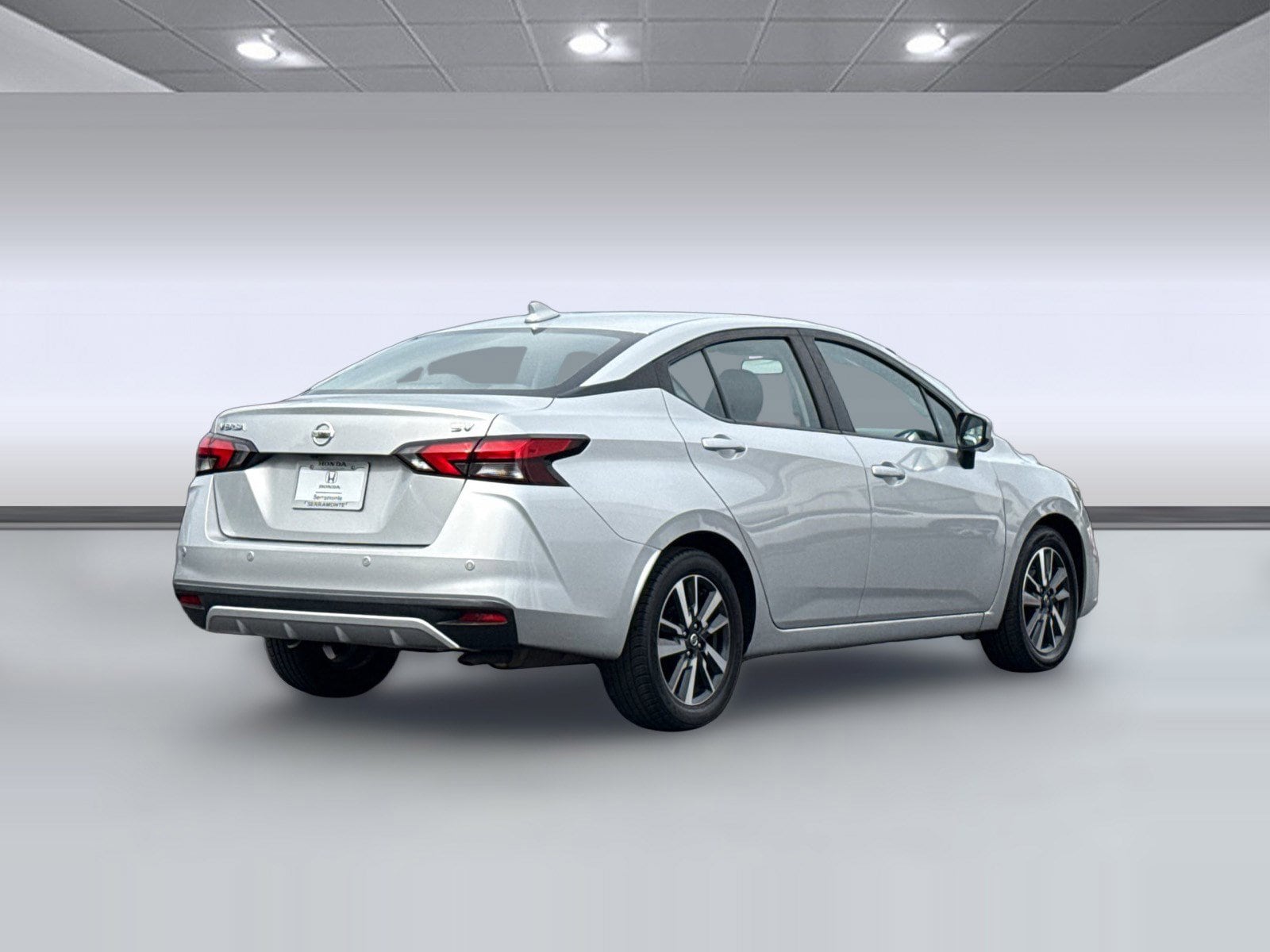 2021 Nissan Versa 1.6 SV photo 3