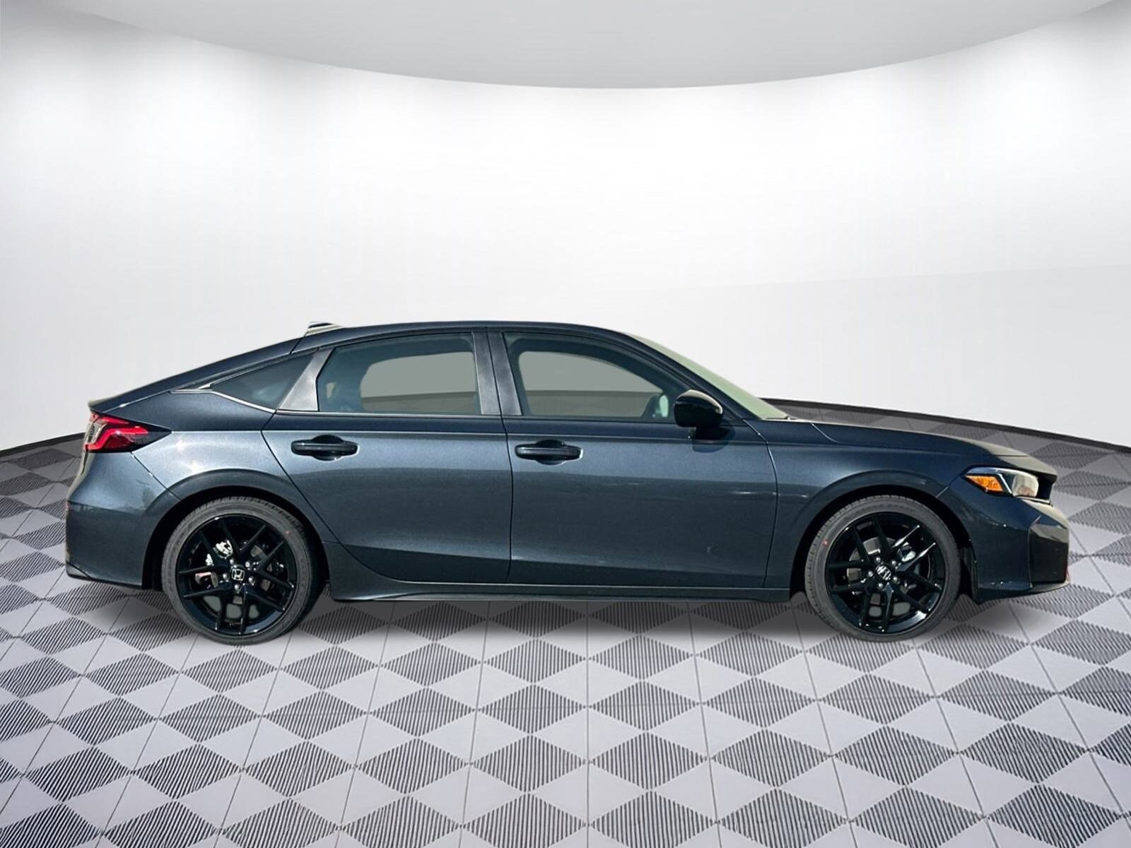 2025 Honda Civic Sport Hatchback photo 2