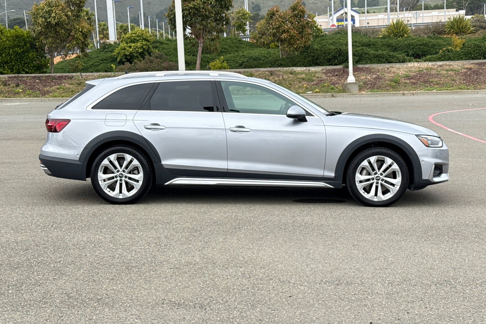 A4 Allroad 45 Premium Wagon